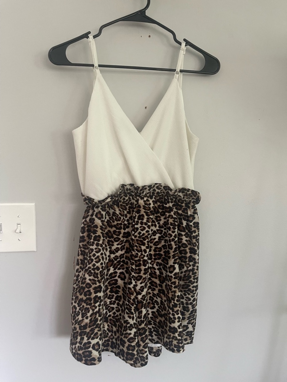Romper - Picture 2 of 3